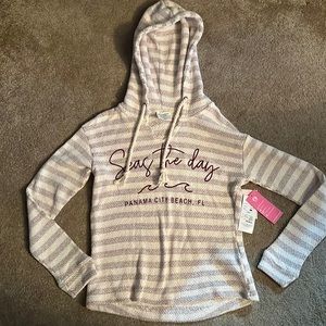 Long Sleeve Sweater W Hoodie